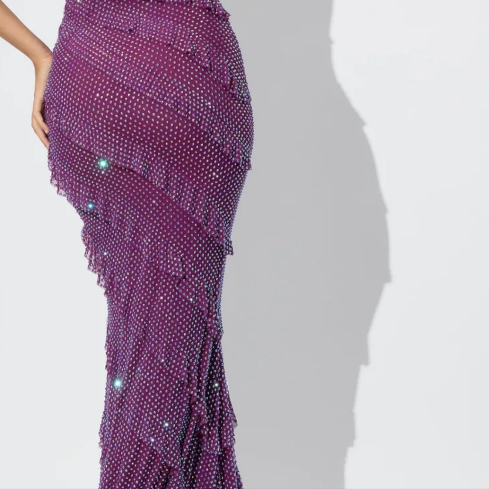 Dress - Picture 5 of 6